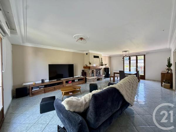Maison à vendre  6 pièces - 152 m 2   LIVRY GARGAN  - 93