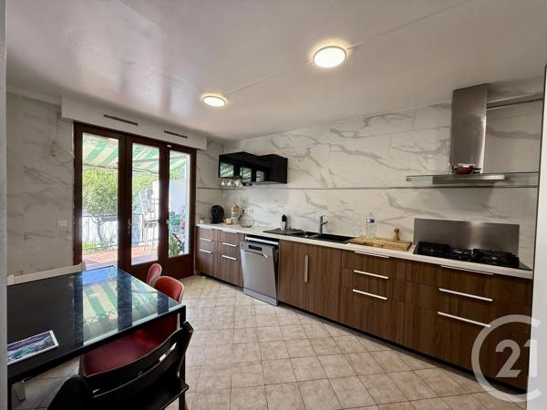 Maison à vendre  6 pièces - 152 m 2   LIVRY GARGAN  - 93