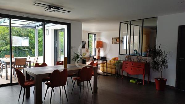 Maison Familiale d’exception à COEX Toutes les caractéristiques
