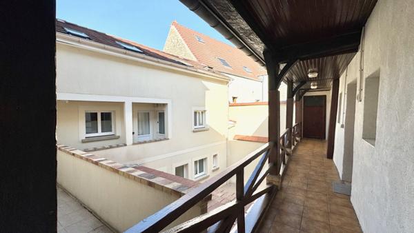 Immeuble Corbeil Essonnes 23 pièce(s) 447 m2