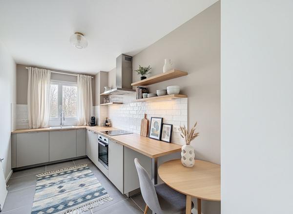 A vendre exclusivité appartement 3 pièces 62 m² traversant avec balcon et parking