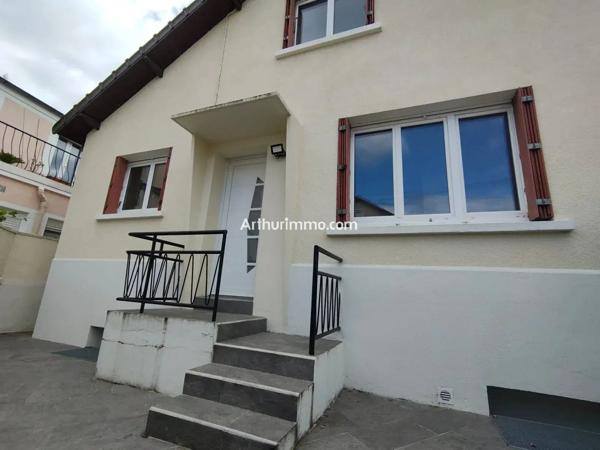 Location                                                      Maison
                        
                     3 pièces                      38 m2                     à Champigny-sur-Marne