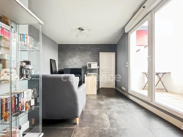 Charmant T2 de 48 m² avec balcon et stationnement privatif – Dernier étage avec ascenseur