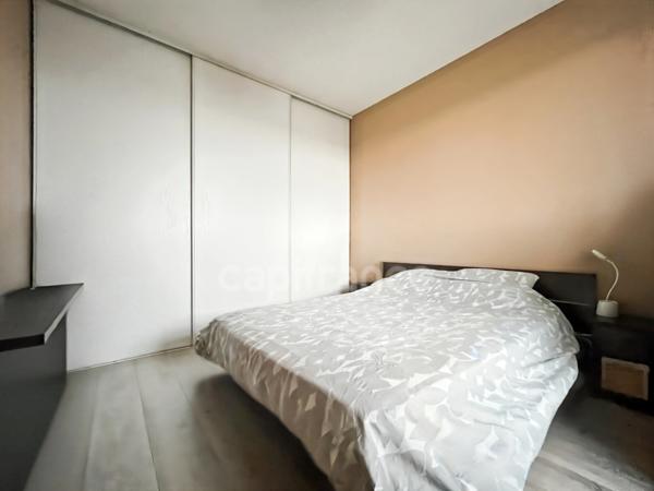 Charmant T2 de 48 m² avec balcon et stationnement privatif – Dernier étage avec ascenseur