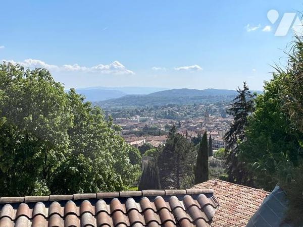A vendre - Manosque (04) - Alpes de Haute Provence: Sur les hauteurs de Manosque, situé dans un...
