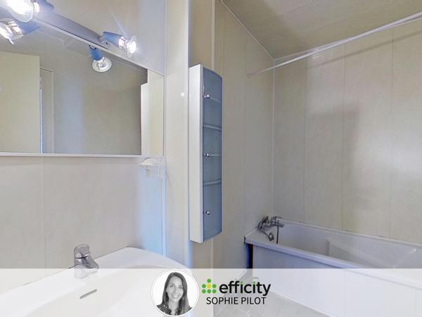 Appartement
         2 pièces
        - 54 m² Exclusivité 249 000 € *