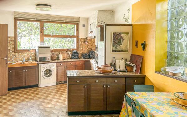 Maison à vendre    9 pièces • 245,75 m2 Gan