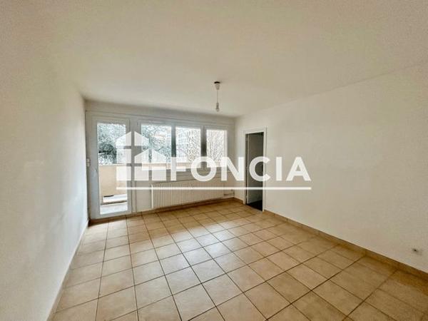 Location Appartement 3 pièces 59.99 m² - 42 RUE SAINT MAXIMIN Lyon 69003