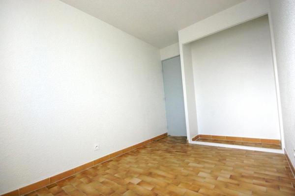 Le Grau-du-Roi (30240) Appartement 2 pièces, Location annuelle