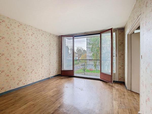 APPARTEMENT T4 - 2/3 CHAMBRES - GARAGE/BOX - BALCON - CAVE - 60290 RANTIGNY