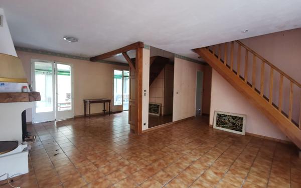 Maison à vendre    5 pièces • 152 m2 Varennes-Jarcy