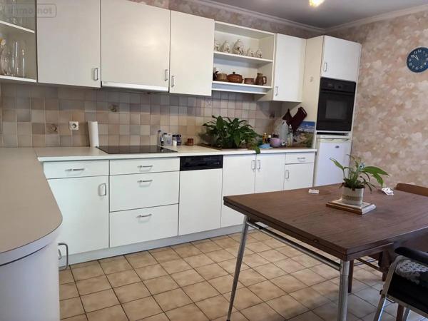 Achat - Appartement Landerneau 29800 4 pièces 99 m 2 982 m 2