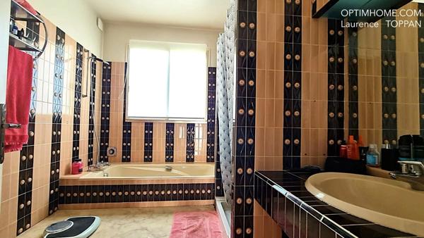 Maison d'architecte à SAINTE LIVRADE SUR LOT (47)