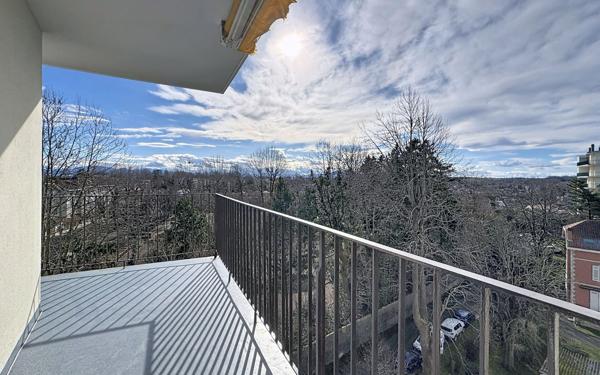 Appartement à vendre    2 pièces • 60,44 m2 Bayonne