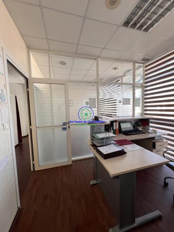 💰 Opportunité pro : local 255 m² à vendre – idéal investisseur ou praticien