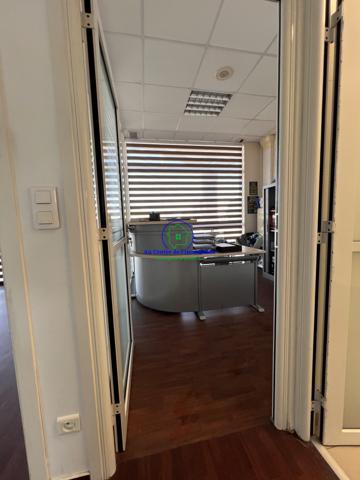 💰 Opportunité pro : local 255 m² à vendre – idéal investisseur ou praticien