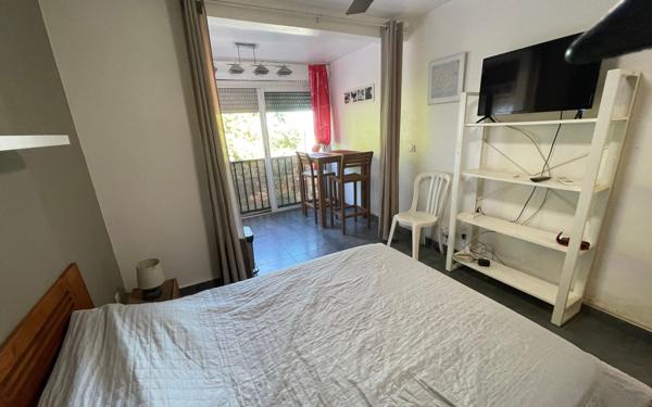 Appartement à vendre    1 pièce • 21,87 m2 Saint-François