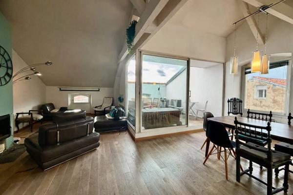 Saint-Just- Dernier étage-Appartement Marseille 5 pièces 166 m2 avec terrasse de 14m2