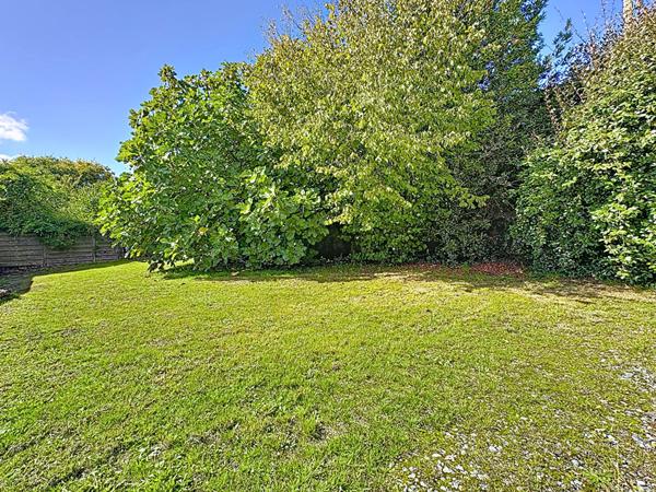 Terrain constructible, Le Cellier 235 m2