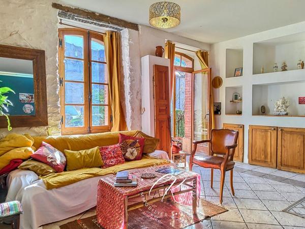 Grande maison d'artiste baignée de lumière de 325 m²  Haute Vallée de l'Aude