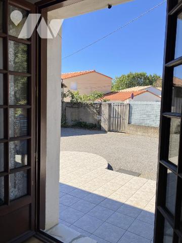 STE PAZANNE Maison de plain-pied en village