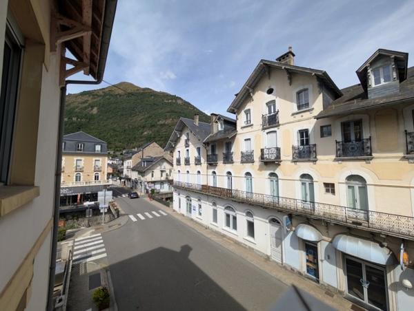 Appartement à vendre |  Luz-Saint-Sauveur |  3 pièces | 54 m²