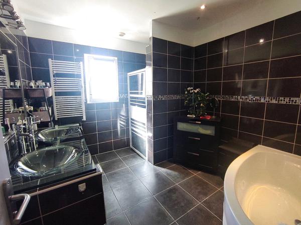 SAINT-PRIVAT-DES-VIEUX VILLA 148 M² PISCINE TERRAIN 1 000 M² PROCHE ALÈS