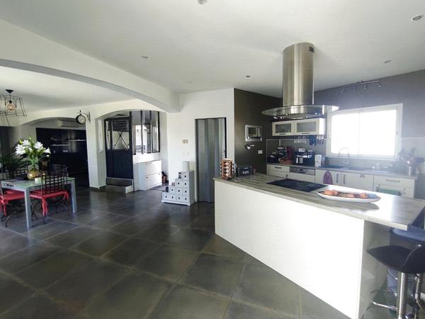 SAINT-PRIVAT-DES-VIEUX VILLA 148 M² PISCINE TERRAIN 1 000 M² PROCHE ALÈS