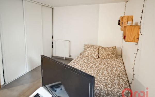 Appartement à vendre    1 pièce • 33 m2 Romainville