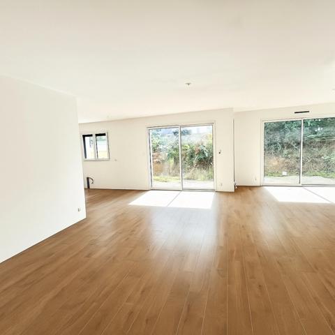 Maison de plain-pied de 102 m² LANNILIS (29)