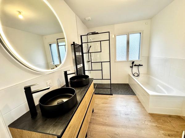 Maison de plain-pied de 102 m² LANNILIS (29)