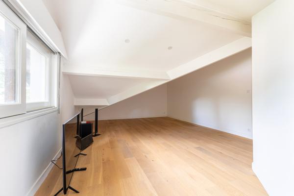 PESSAC – MAISON D’INSPIRATION LANDAISE – 10 PIÈCES – T2 INDÉPENDANT