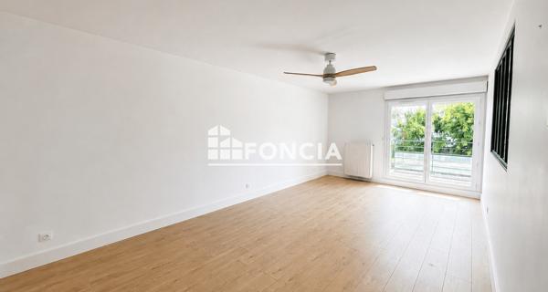 Location Appartement 3 pièces 68.75 m² - Lyon 69008