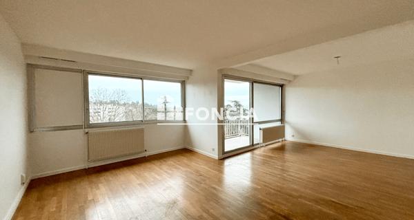 Location Appartement 5 pièces 110.02 m² - Caluire-et-cuire 69300
