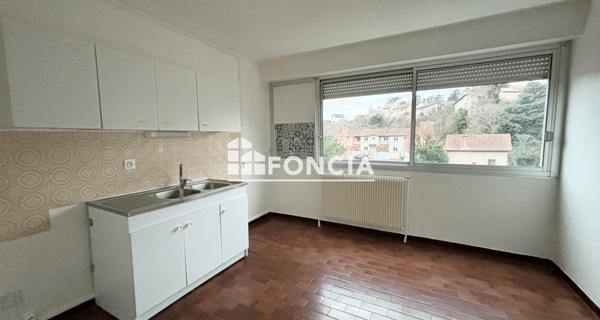 Location Appartement 5 pièces 110.02 m² - Caluire-et-cuire 69300