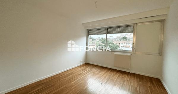 Location Appartement 5 pièces 110.02 m² - Caluire-et-cuire 69300