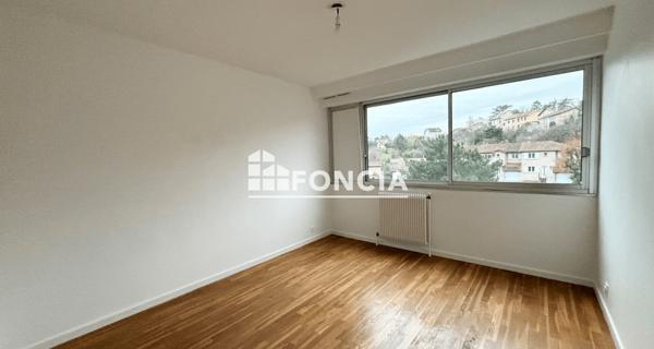 Location Appartement 5 pièces 110.02 m² - Caluire-et-cuire 69300