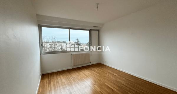 Location Appartement 5 pièces 110.02 m² - Caluire-et-cuire 69300