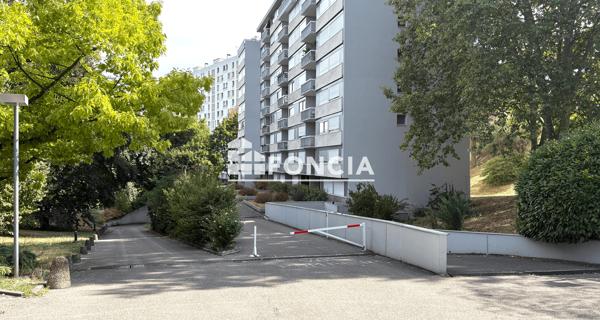 Location Appartement 5 pièces 110.02 m² - Caluire-et-cuire 69300