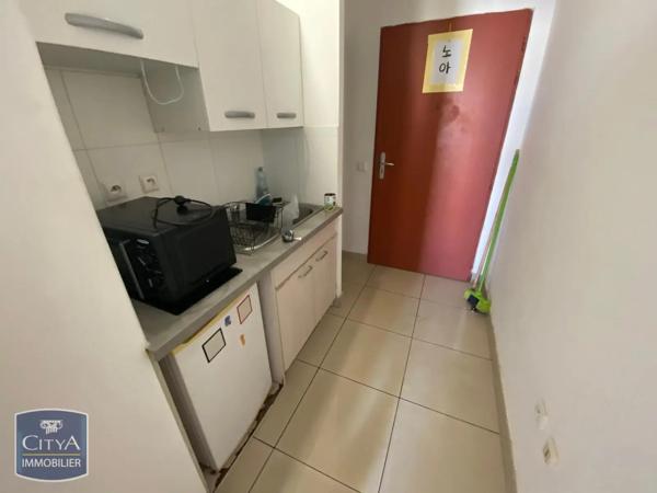 Appartement à louer 1 pièce 23.37m² Saint-Denis (97490)