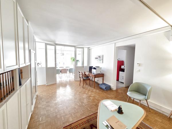 À VENDRE – T3 AVEC BALCON – MARSEILLE 6eme –Vauban