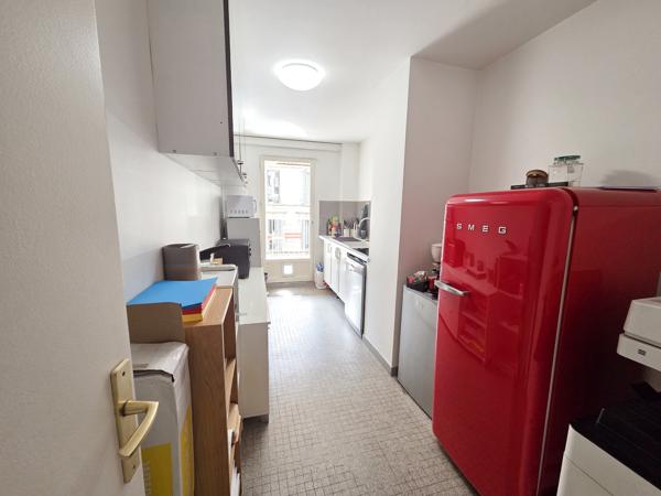 À VENDRE – T3 AVEC BALCON – MARSEILLE 6eme –Vauban