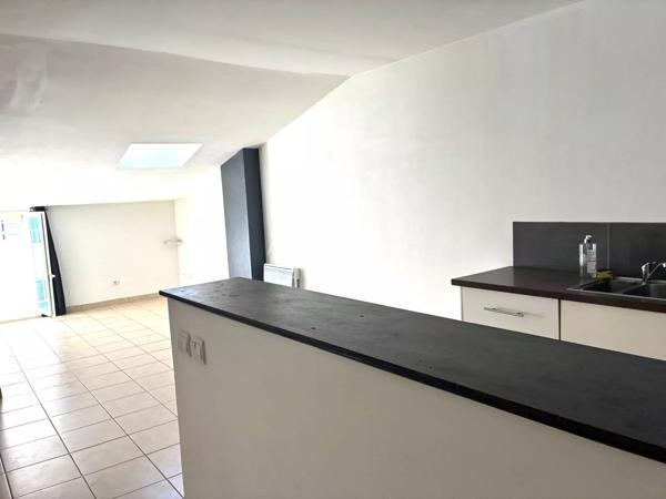 Location                                                      Appartement
                        
                     3 pièces                      42 m2                     à Tourves