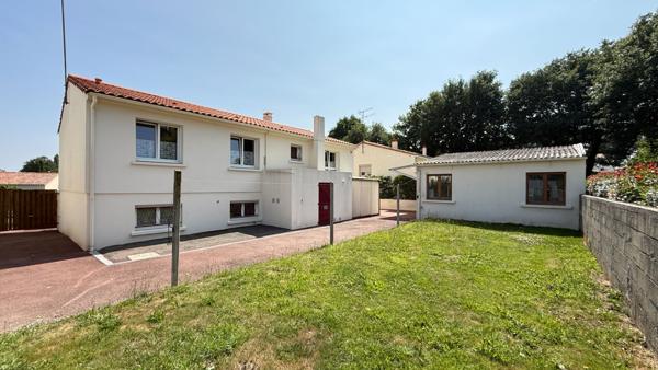 LA CHAIZE LE VICOMTE MAISON A VENDRE 7 pièces 138 m²