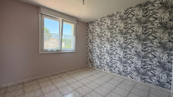 LA CHAIZE LE VICOMTE MAISON A VENDRE 7 pièces 138 m²