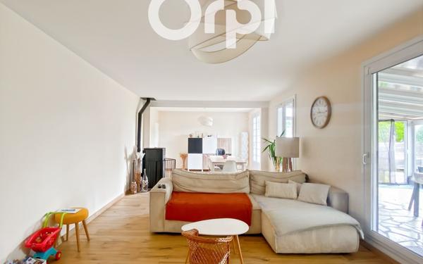 Maison à vendre    7 pièces • 137,32 m2 Estrées-Saint-Denis