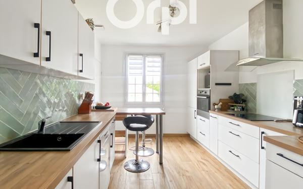 Maison à vendre    7 pièces • 137,32 m2 Estrées-Saint-Denis