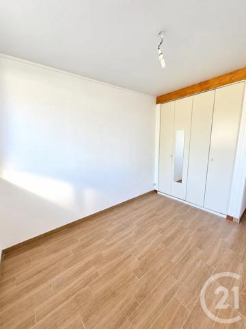 Appartement F2 à vendre  2 pièces - 40,02 m 2   SAVIGNY SUR ORGE  - 91
