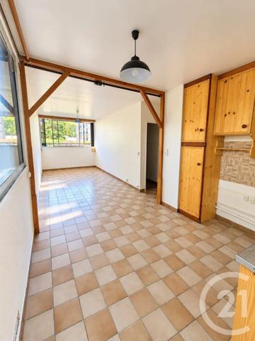 Appartement F2 à vendre  2 pièces - 40,02 m 2   SAVIGNY SUR ORGE  - 91