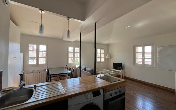 Appartement à vendre    2 pièces • 40 m2 Toulon